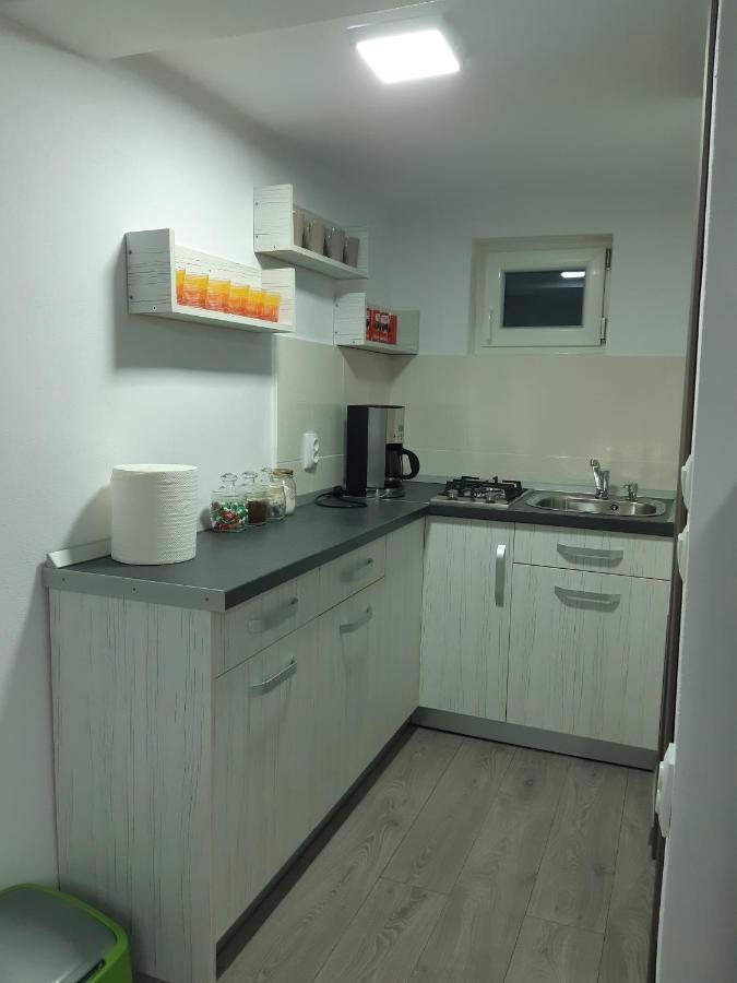 Apartament Magnolia Nearby City Center With Parking Sibiu Exterior foto